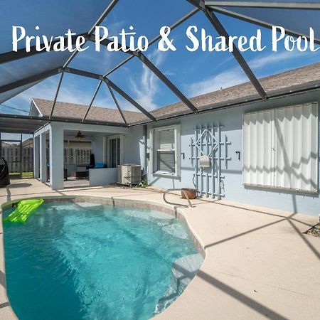 Serene Seaside Retreat - Dog Friendly - 2Br Townhouse With Shared Heated Pool Steps To Paradise Beach! Melbourne Luaran gambar