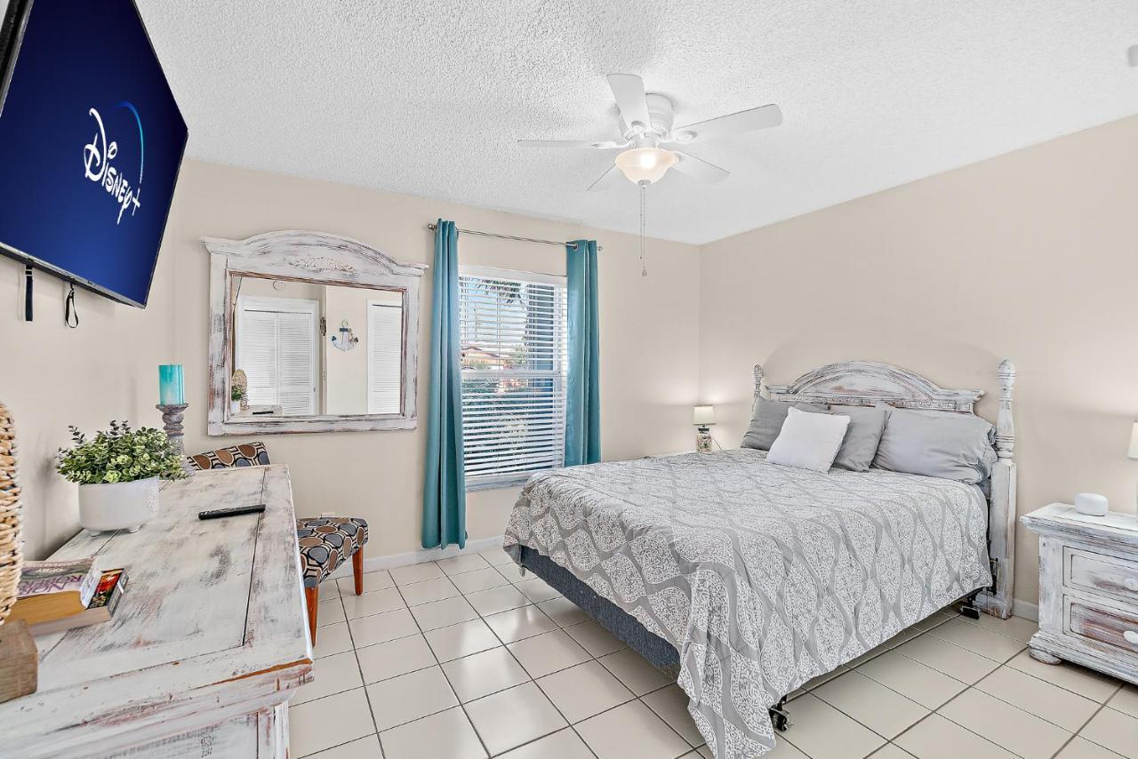 Serene Seaside Retreat - Dog Friendly - 2Br Townhouse With Shared Heated Pool Steps To Paradise Beach! Melbourne Luaran gambar