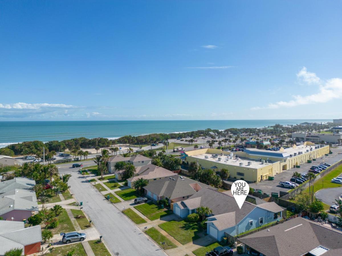 Serene Seaside Retreat - Dog Friendly - 2Br Townhouse With Shared Heated Pool Steps To Paradise Beach! Melbourne Luaran gambar