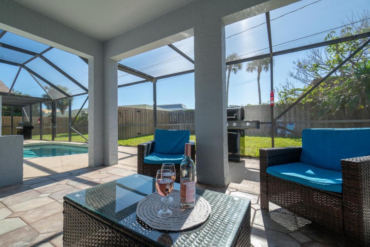 Serene Seaside Retreat - Dog Friendly - 2Br Townhouse With Shared Heated Pool Steps To Paradise Beach! Melbourne Luaran gambar